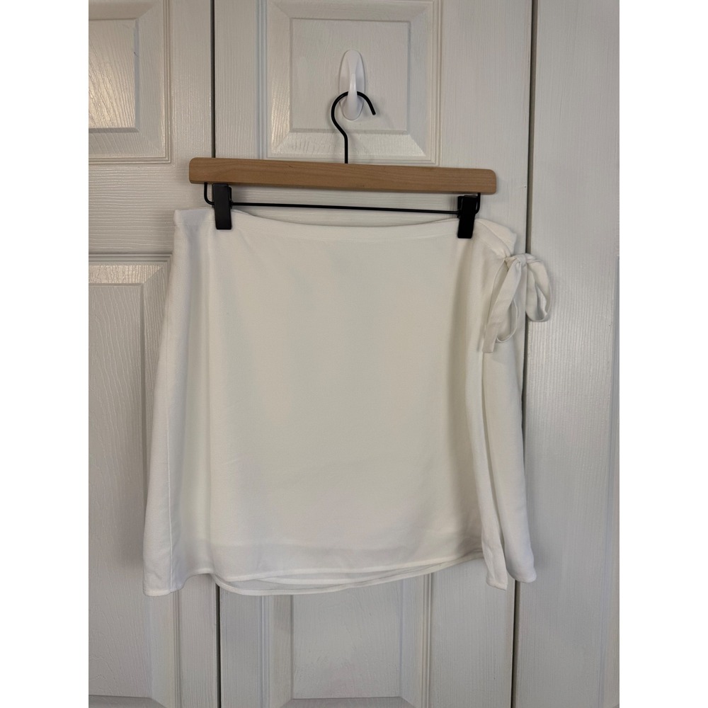 Aritzia Sunday Best Dawson Wrap Mini Skirt White Tie Front Size L